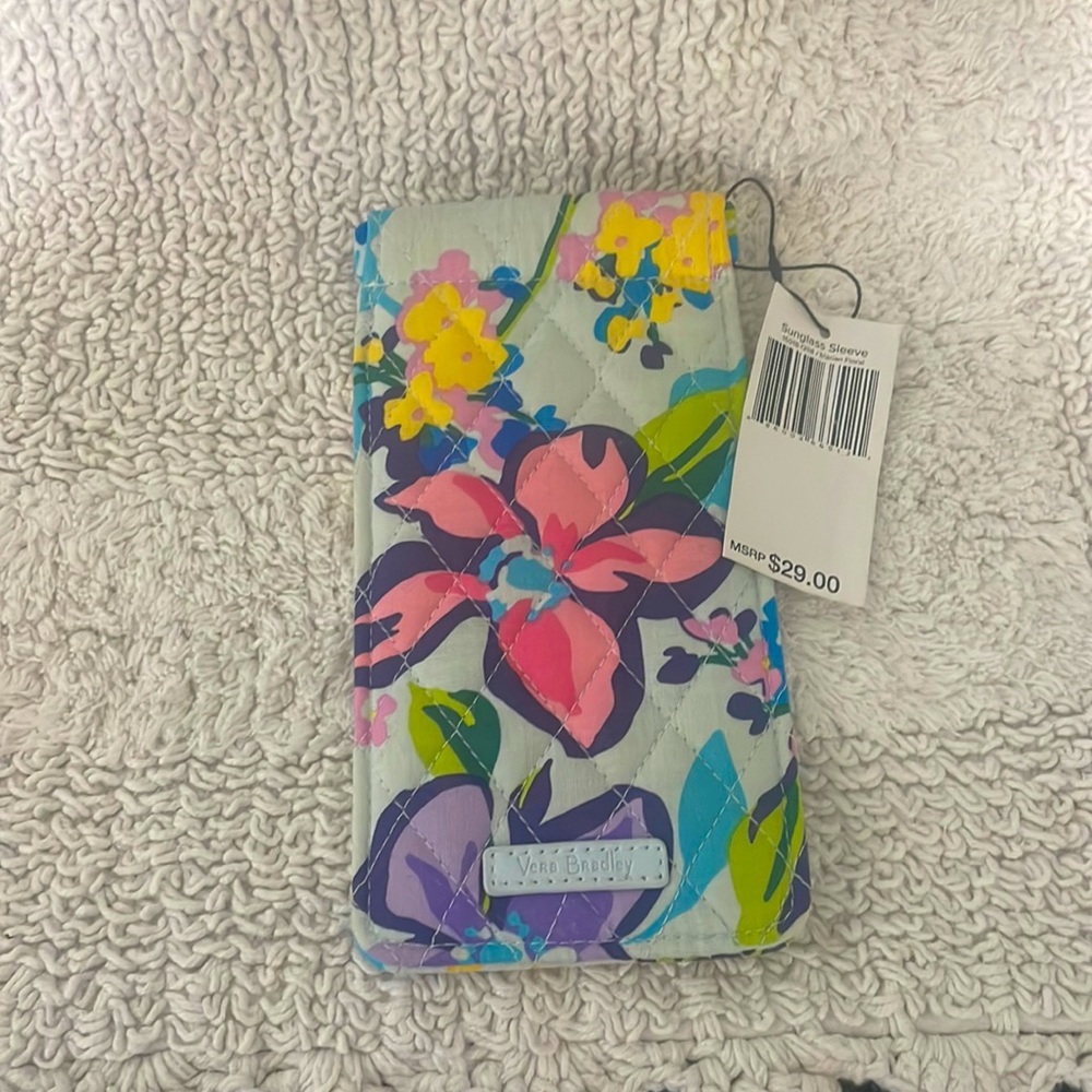 Vera Bradley, NWT, sunglasses sleeve. Pattern is Marian Flower